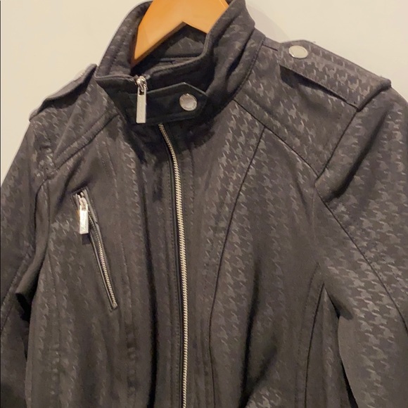 NEW Michael Kors Women’s Water Resistant Jacket - Picture 2 of 13